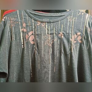 Gray Floral Graphic Long SleeveT-Shirt, Apt. 9 Sz L Polyester-Rayon-4% Spandex